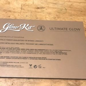 Anastasia beverly hills glow kit